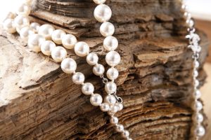 white diamond pearl